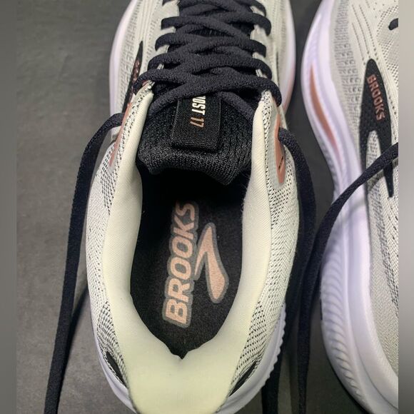 Brooks Womens Ghost 17 Gray Black Running Walking Sneakers Shoe Size 8.5 - Picture 7 of 11